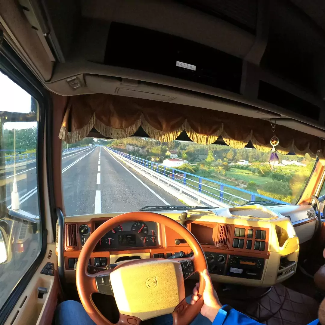 solume-007-65d0df03475d5