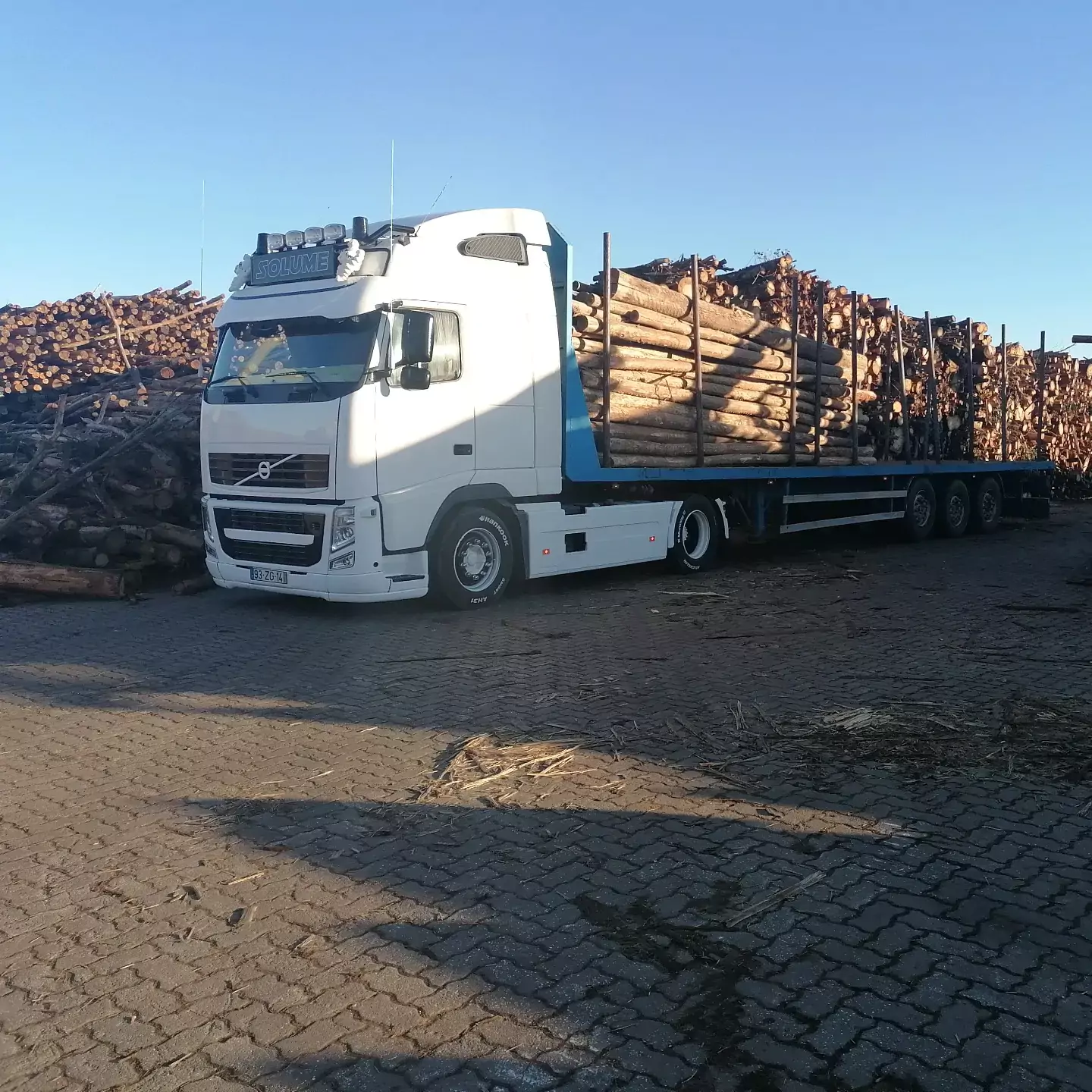 solume-009-65d0df05cf51a