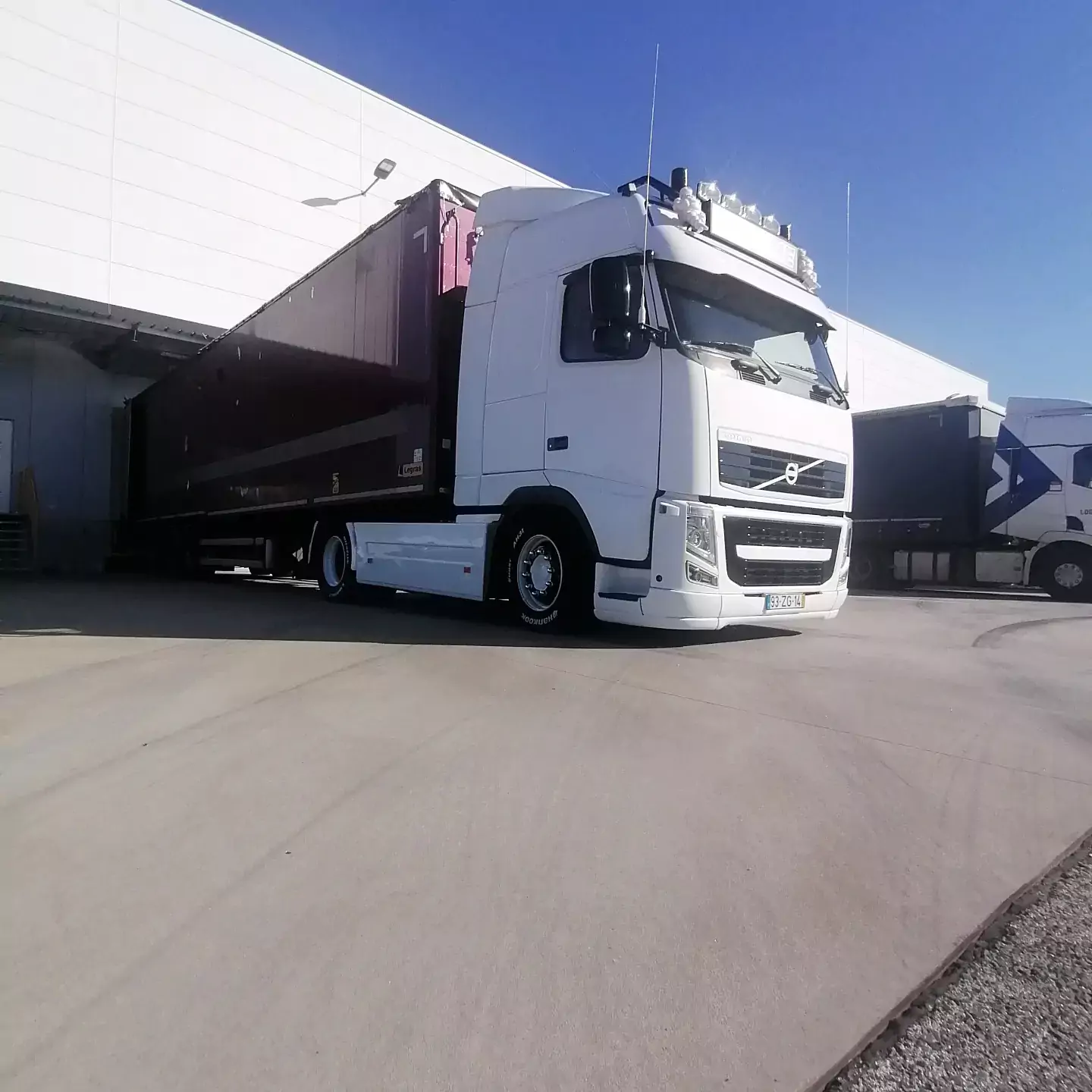 solume-010-65d0df062f995